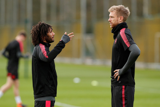 Arsenal - CSKA Moscow: Wenger đau đầu với thủ môn